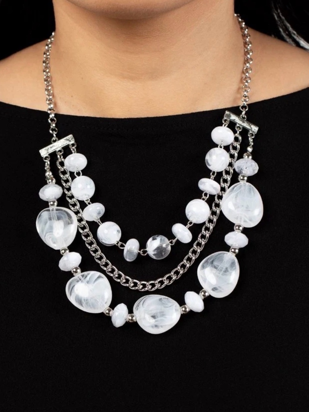 Paparazzi Necklace ~ Oceanside Service - White